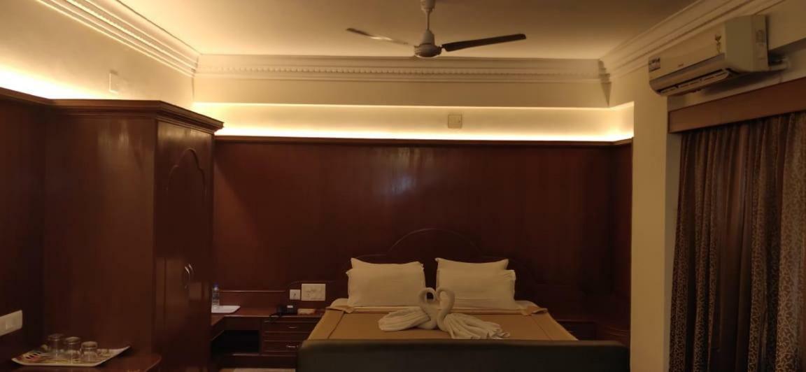 Hotel Sri Ram Residency Удипи Экстерьер фото